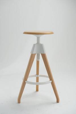 Barska stolica PW-016