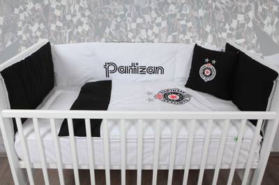 Bebi posteljina Partizan