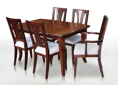 EMA III trpezarijski set