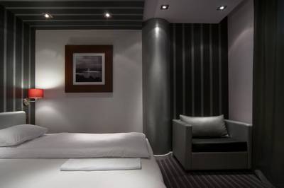Hotelska soba 12 Ženeva Lux