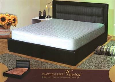 Francuski ležaj Versaj