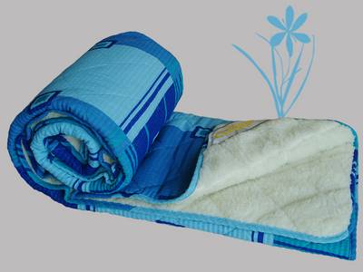 Prekrivač: krep-veštačko krzno 160x200